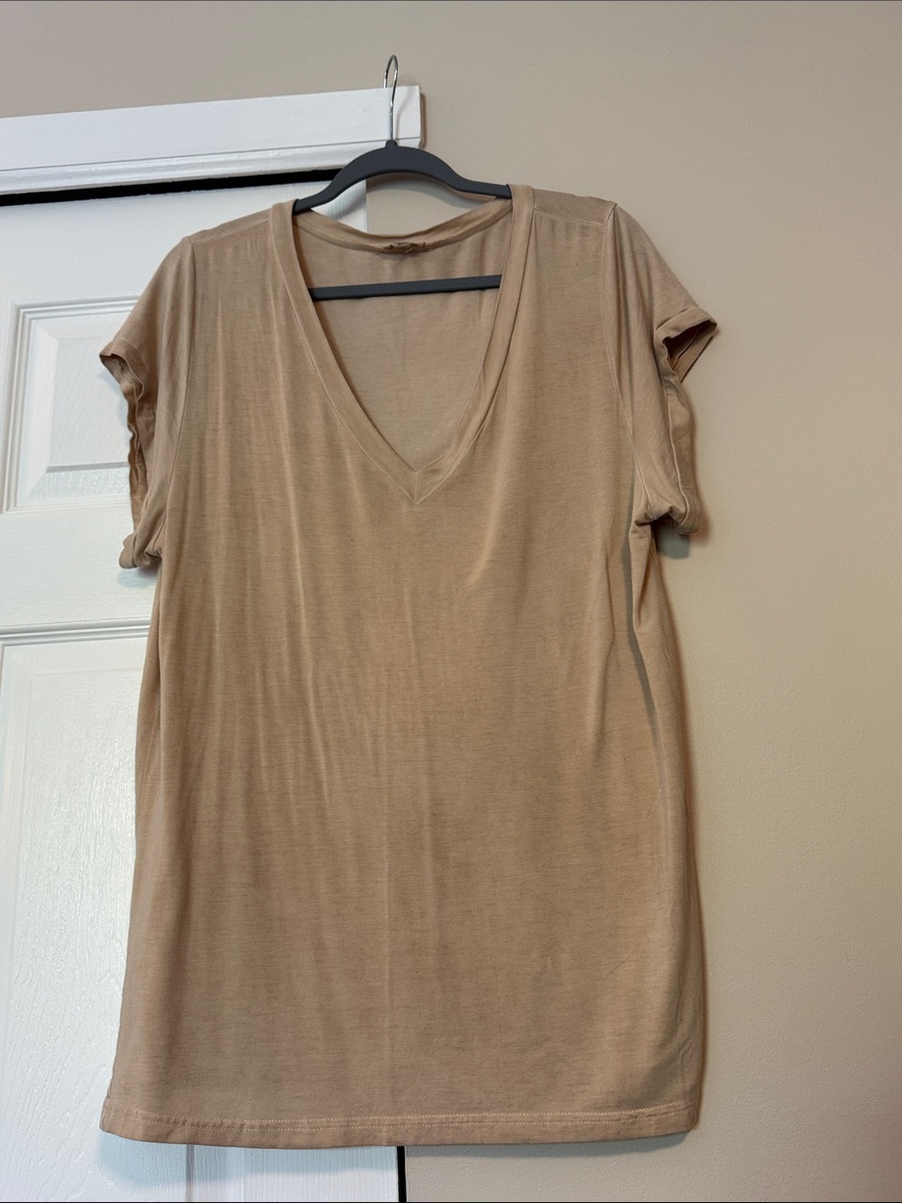 POL Women's V-Neck Short Sleeve Tee in Beige/Tan
